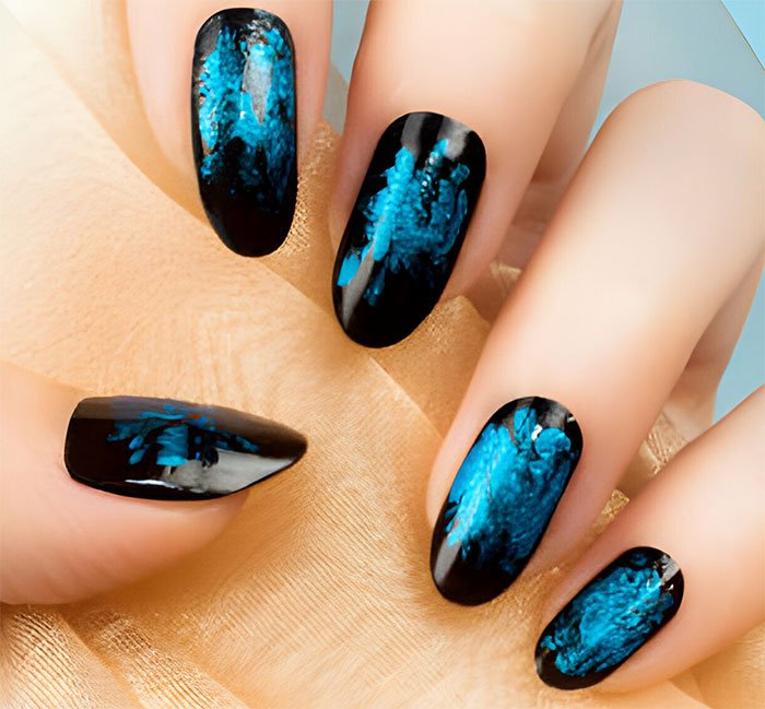 Black and Blue Nail Art