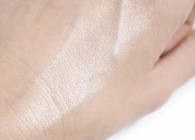 Cover Fx Custom Enhancer Drops Celestial swatch