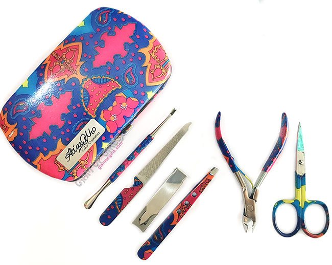 Atiqa Odho Rock Star - Mani and Pedi Kit - Review Atiqa Odho Rock Star - Mani and Pedi Kit - Review
