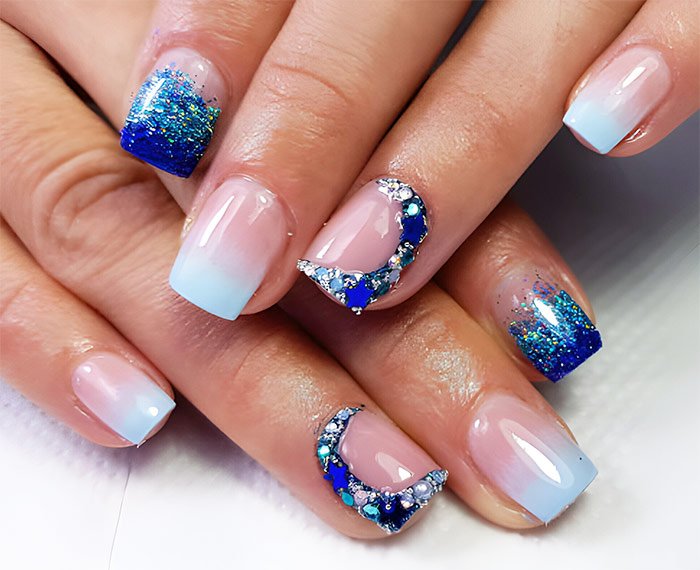 Minimal Blue Glitter and Rhinestone Nail art