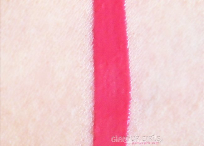Essence liquid lipstick in Show Off