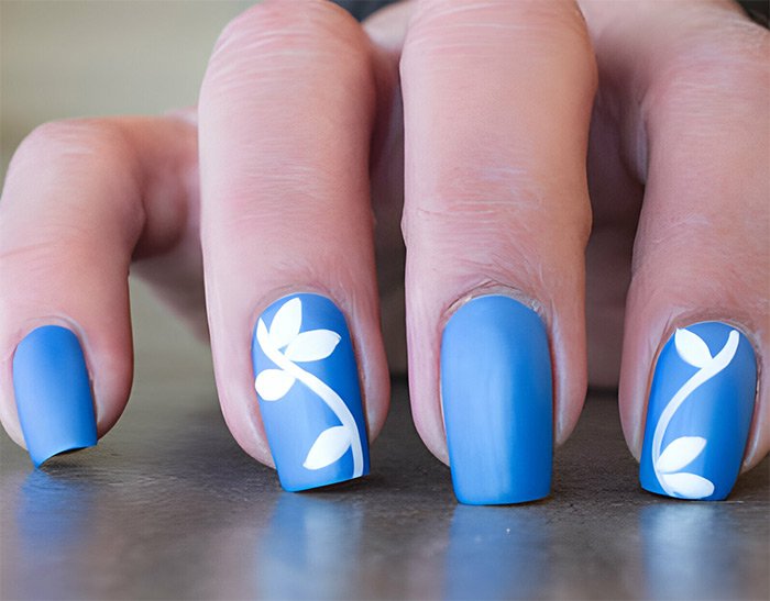 Muted Blue and White Flower Nail Art