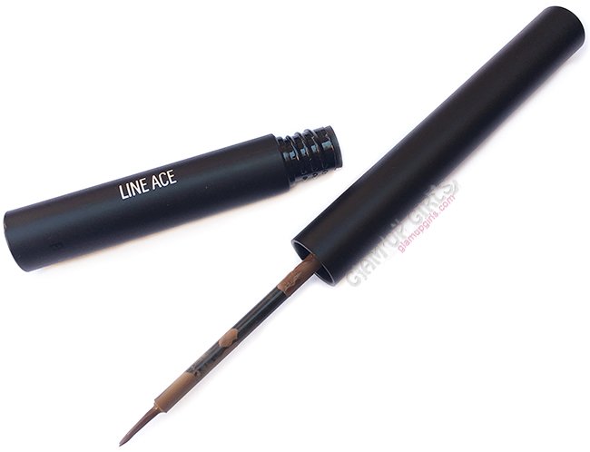 Sigma Beauty Line Ace Liquid Liner in Monogram