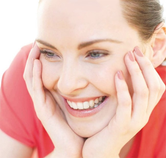 10 Essential Skin Care to Slow Down Aging